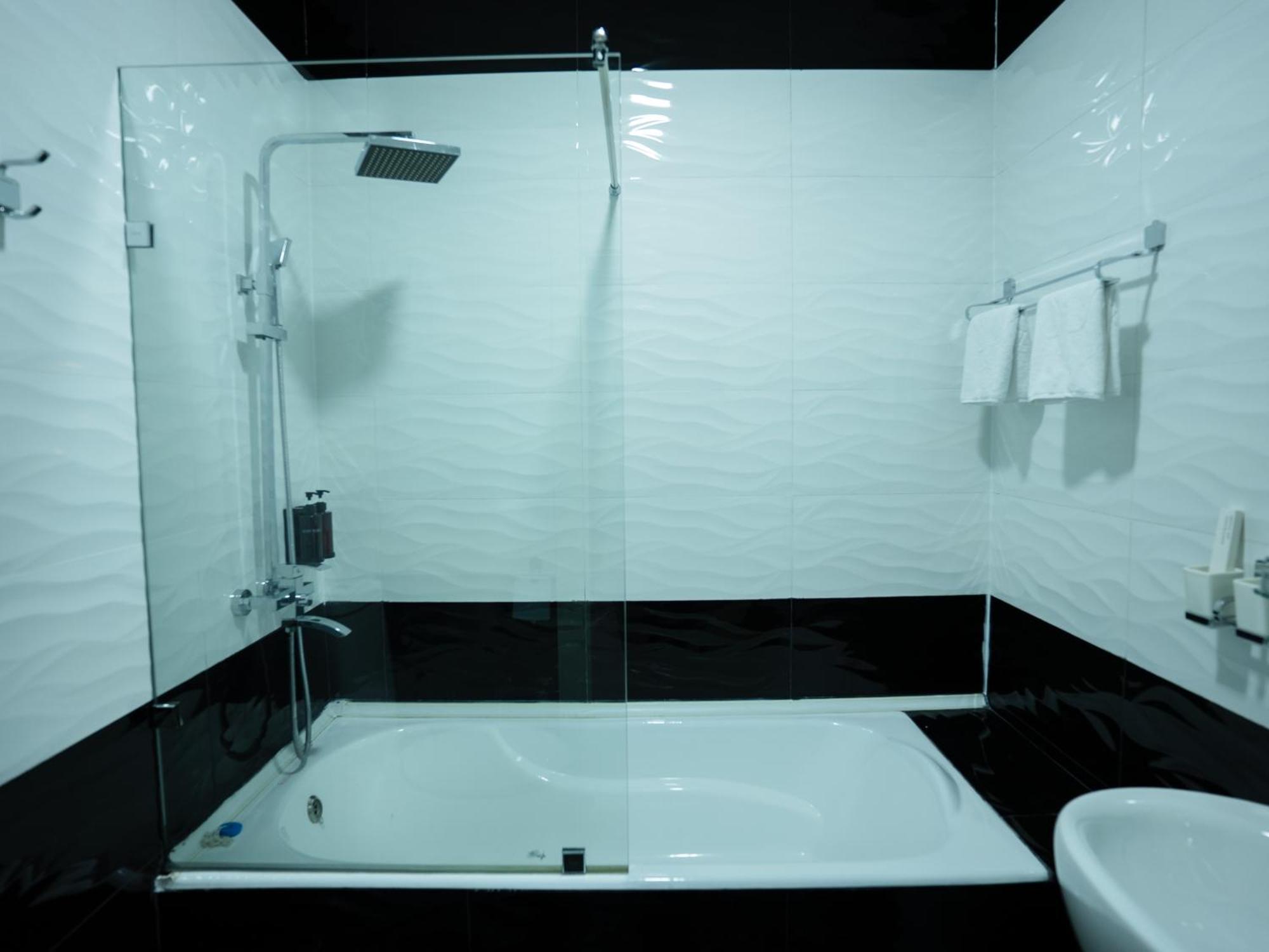Avant Wellness Hotel Pool&Spa, Free Airport Shuttle Service Tashkent Exterior foto